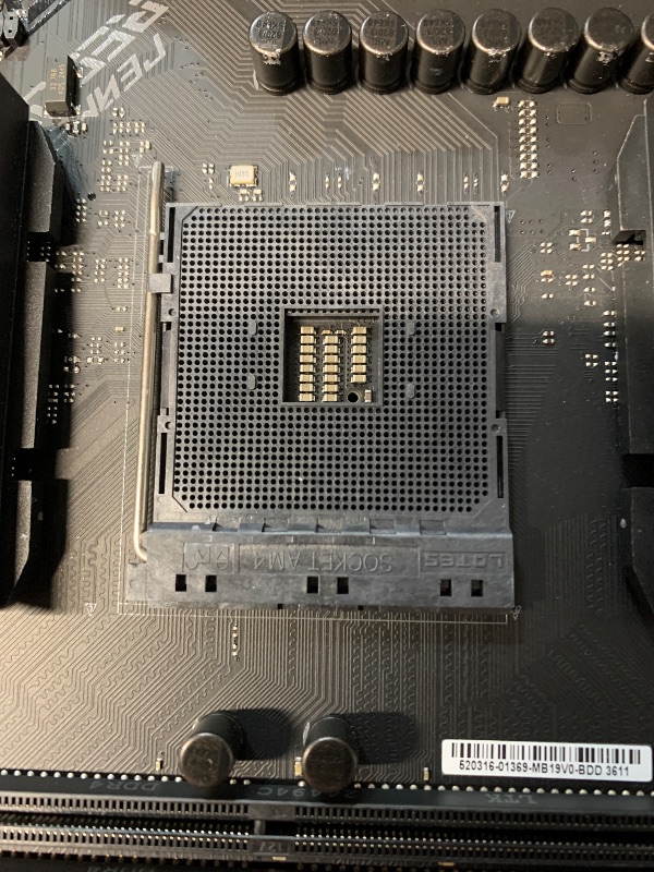 Photo 1 of *** COVER TO CPU IS BROKEN***
Asus ROG Strix B550-F Gaming WiFi II AMD AM4 (3rd Gen Ryzen) ATX Gaming Motherboard (PCIe 4.0,WiFi 6E, 2.5Gb LAN, BIOS Flashback, HDMI 2.1, Addressable Gen 2 RGB Header and Aura Sync)