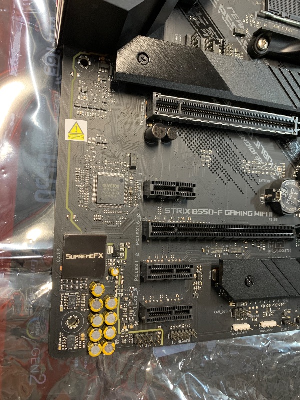 Photo 1 of *** COVER TO CPU IS BROKEN***
Asus ROG Strix B550-F Gaming WiFi II AMD AM4 (3rd Gen Ryzen) ATX Gaming Motherboard (PCIe 4.0,WiFi 6E, 2.5Gb LAN, BIOS Flashback, HDMI 2.1, Addressable Gen 2 RGB Header and Aura Sync)