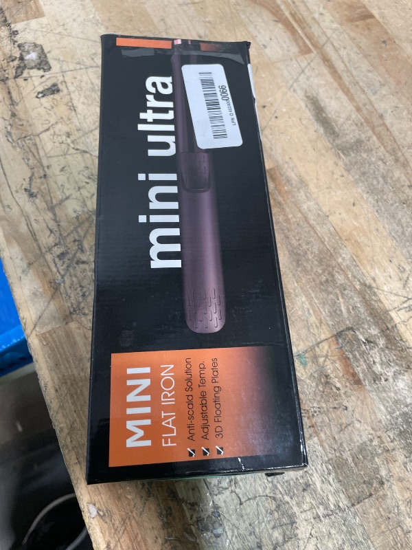 Photo 1 of 0.5 Inch Mini Flat Iron Adjustable Temp, Desalo 100-240V Mini Hair Straightener, Anti-Scald Design Small Flat Iron for Short Hair, Curls Bangs, Dual Voltage for Travel, Rose Gold
