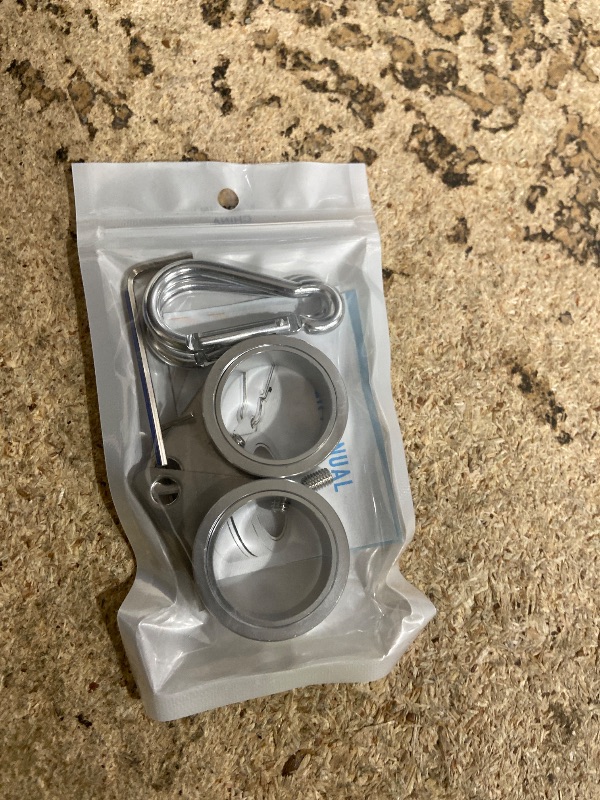 Photo 1 of 1" Flag Pole Rings Flagpole Spinners Clips, Aluminum Alloy Anti-Wrap 360° Spinning Flag Pole Swivel Rings, Flag Rotating Mounting Rings Hardware Parts with Clip Hooks for 0.75-1.0 Inch Diam. Flagpole