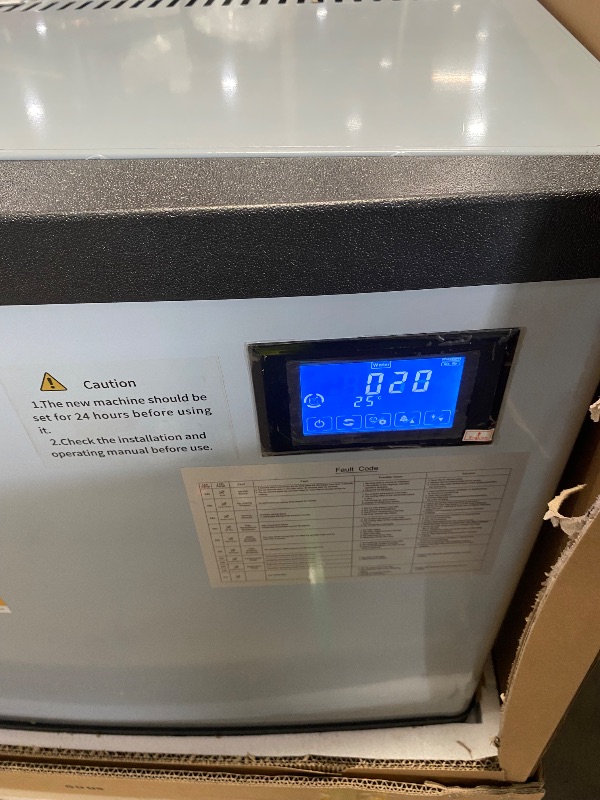 Photo 1 of (top only, missing fridge container) Commercial Ice Maker Machine 550 LB/24H, 30 in Wide Ice Machine with 440.9 LB Large Storage Bin, Clear Ice Cube Air Cooled Stainless Steel Ice Maker for Bar/Cafe/Restaurant/Business, 1340W