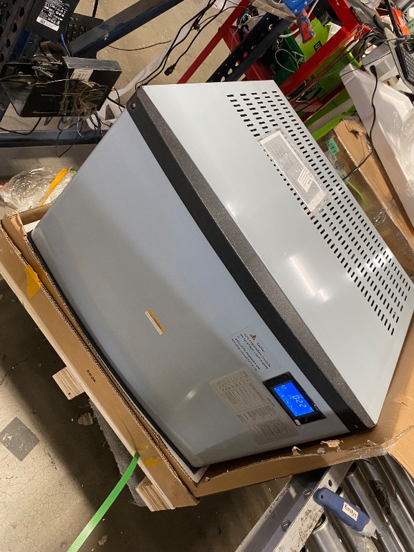Photo 1 of (top only, missing fridge container) Commercial Ice Maker Machine 550 LB/24H, 30 in Wide Ice Machine with 440.9 LB Large Storage Bin, Clear Ice Cube Air Cooled Stainless Steel Ice Maker for Bar/Cafe/Restaurant/Business, 1340W