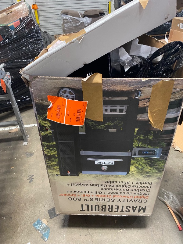 Photo 1 of **only the temp control panel and accesories in the box** **MISSING MOST PIECES**
Masterbuilt Gravity Series 800 Digital Charcoal Griddle + Grill + Smoker