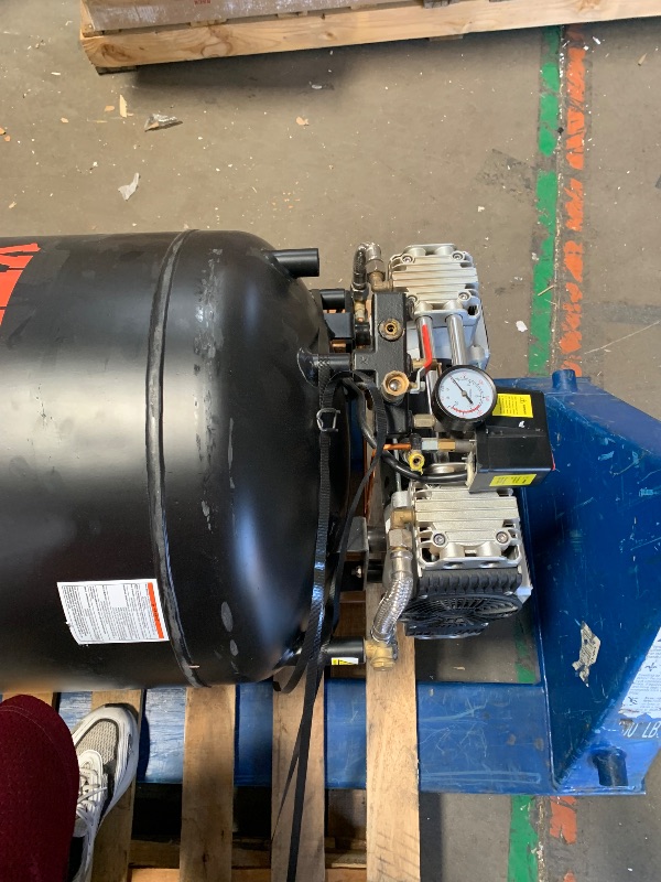 Photo 1 of **** PARTS ONLY , DAMAGED PIECE *** VEVOR 80 Gallon Air Compressor, 145PSI Oil Free Stationary Compressor Tank, 6.5HP 15.5SCFM@90 PSI, Quiet Compressor for Industrial Manufacturing, Workshops (220V/60Hz Single-Phase Power)