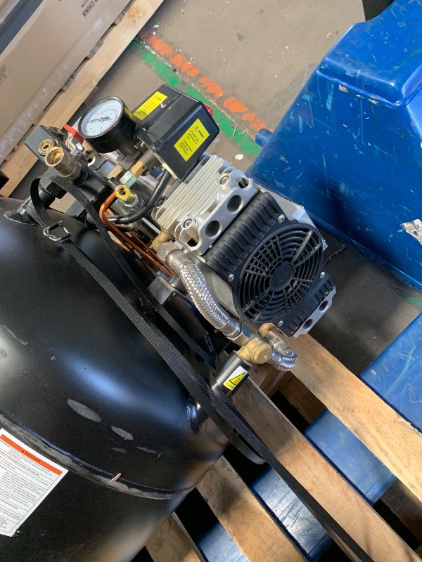 Photo 1 of **** PARTS ONLY , DAMAGED PIECE *** VEVOR 80 Gallon Air Compressor, 145PSI Oil Free Stationary Compressor Tank, 6.5HP 15.5SCFM@90 PSI, Quiet Compressor for Industrial Manufacturing, Workshops (220V/60Hz Single-Phase Power)