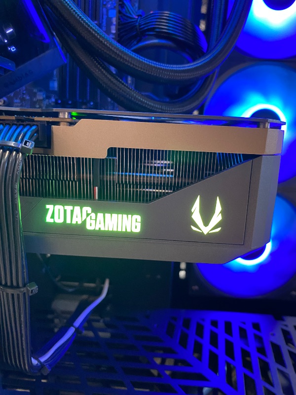 Photo 1 of **minor damage to core boost pc**
ZOTAC MEK Gaming PC Desktop, NVIDIA GeForce RTX 5090 32GB GDDR7, AMD Ryzen 7 9700X Up to 5.5GHz, 32GB DDR5, 2TB NVMe SSD, 1200W 80+ Gold PSU, WiFi 7, Windows 11 Pro