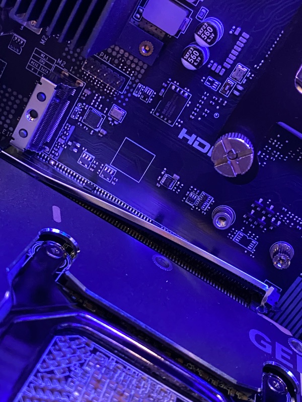 Photo 1 of **minor damage to core boost pc**
ZOTAC MEK Gaming PC Desktop, NVIDIA GeForce RTX 5090 32GB GDDR7, AMD Ryzen 7 9700X Up to 5.5GHz, 32GB DDR5, 2TB NVMe SSD, 1200W 80+ Gold PSU, WiFi 7, Windows 11 Pro