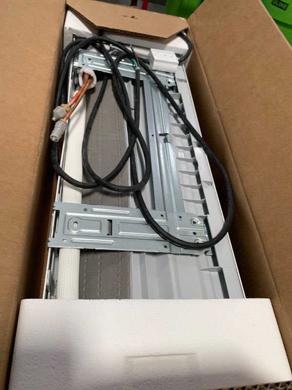 Photo 1 of **PARTS ONLY***********YITAHOME 20 SEER2 12000BTU Mini Split AC/Heating System 115V, Pre-charged Inverter AC Cool & Heat Up to 750 Sq. Ft, Pure Design, Compatible with 3 Level Eco Mode, Complete Installation Kit, White ** ONLY 1 BOX OF 2 BOX SET, INNER UN