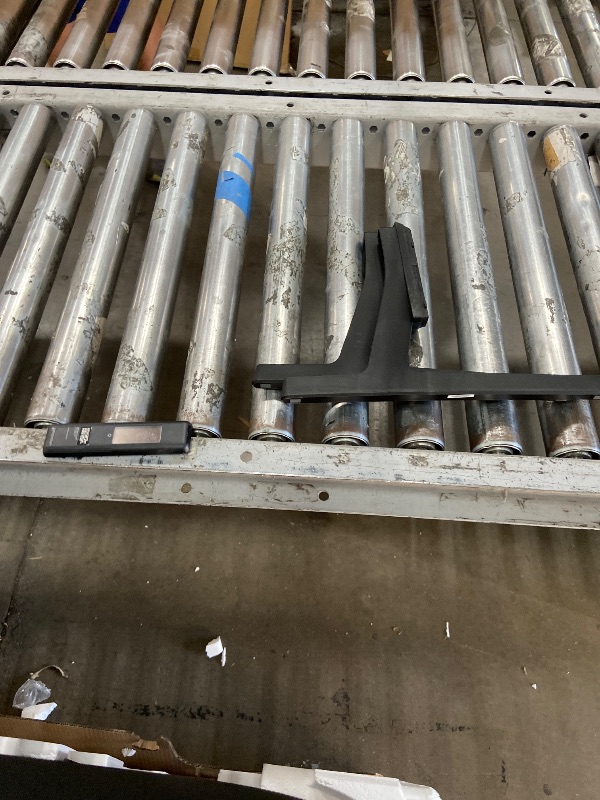Photo 1 of **DAMAGED** Samsung 75-Inch Class QLED Q7F Series Samsung Vision AI Smart TV (2025 Model, 75Q7F) Quantum HDR, Object Tracking Sound Lite, Q4 AI Gen1 Processor, 4K upscaling, Gaming Hub, Alexa Built-in