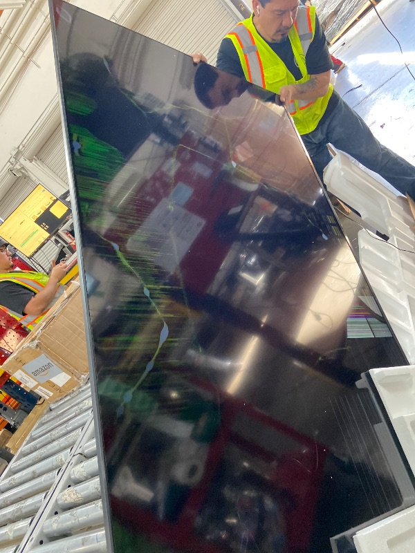 Photo 1 of **DAMAGED** Samsung 75-Inch Class QLED Q7F Series Samsung Vision AI Smart TV (2025 Model, 75Q7F) Quantum HDR, Object Tracking Sound Lite, Q4 AI Gen1 Processor, 4K upscaling, Gaming Hub, Alexa Built-in