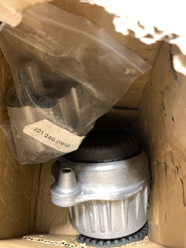 Photo 1 of **MISSING ONE PIECE**3PCS Engine Mount Compatible with Benz C200 C300 E260 E300 W205 W238 W213 2015-2023, 2052406217 2052406317 2052403300 2052407600 2052407700 2052400200 2052400300
