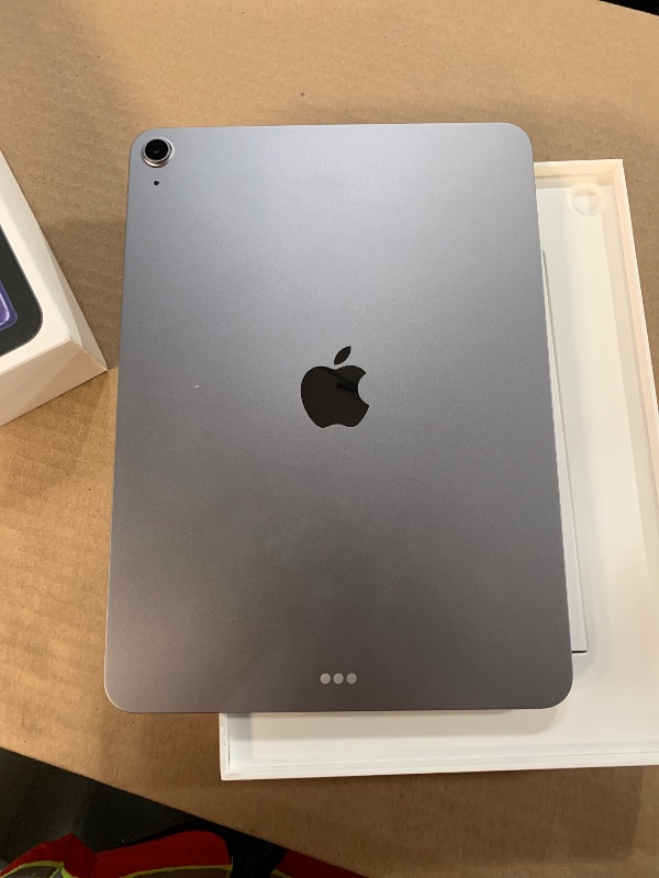 Photo 1 of ***ICLOUD LOCKED FOR PARTS***
Apple iPad Air 11-inch with M3 chip Built for Apple Intelligence, Liquid Retina Display, 128GB, 12MP Front/Back Camera, Wi-Fi 6E, Touch ID, All-Day Battery Life — Space Gray