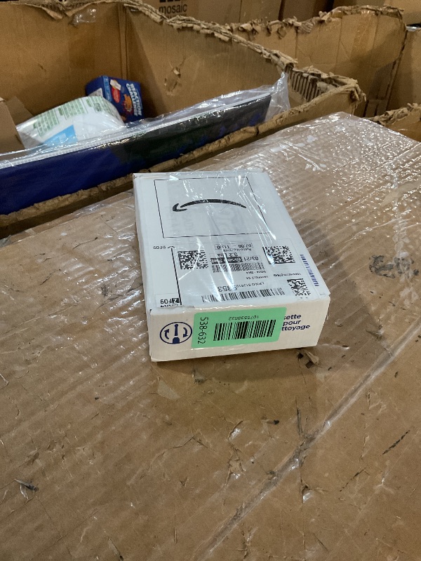 Photo 1 of ***MISSING TWO HEADS***
Oral-B Sensitive Gum Care Electric Toothbrush Replacement Brush Heads, 8 Count