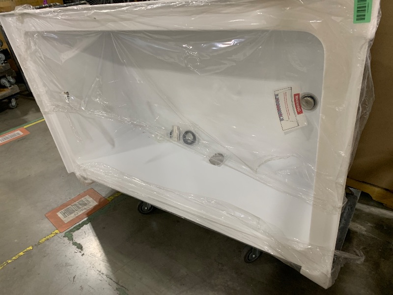 Photo 1 of BATHTUB 60" 36" 21 3/4"