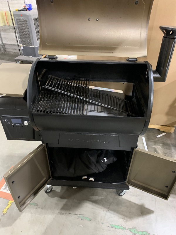 Photo 1 of Z GRILLS 2026 Electric Pellet Smoker & Grill, 700 sq. in Cooking Space, PID 3.0 Precision Control, Dual Meat Probes, 28-Hour Hopper, Dual-Wall Insulated Base, 8-in-1 BBQ with Cover