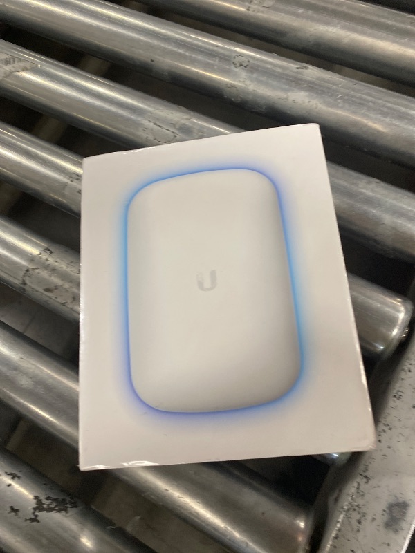 Photo 1 of UniFi Wall PlugAC Wave2 Extndr