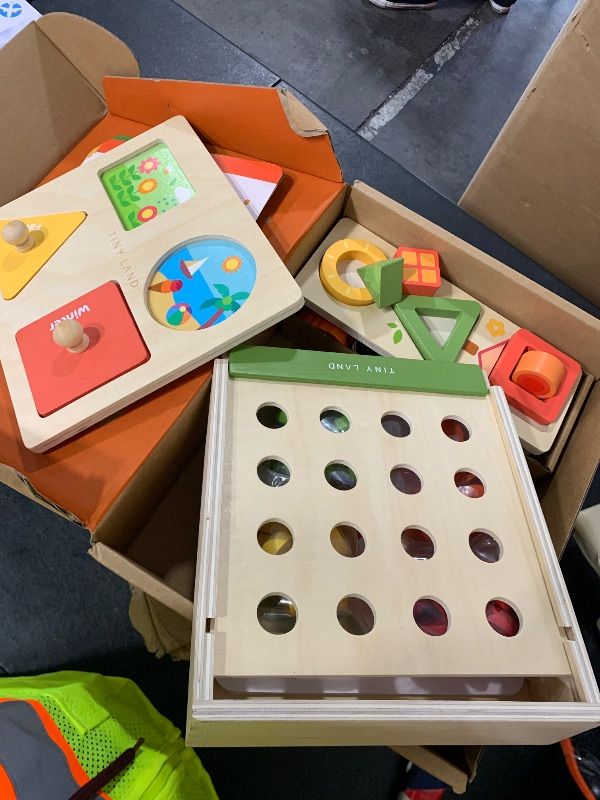 Photo 1 of Kids puzzles