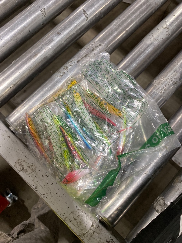 Photo 1 of FREE FISHER 43Pcs Fishing Lures Kit Minnow Popper Walleye Fishing Lures Mixed Hard Crank Baits for Bass Fishing Walleye Salmon Freshwater Saltwater