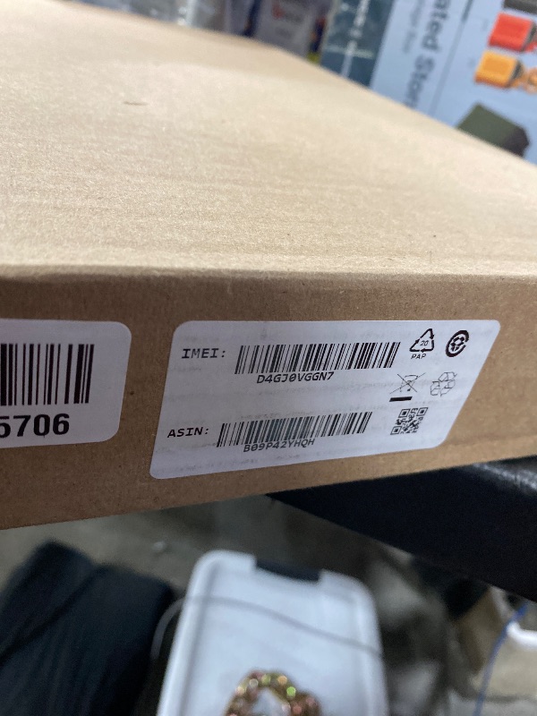 Photo 1 of Apple Late 2021 MacBook Pro with Apple M1 Pro chip (14 inch, 16GB RAM, 512GB SSD) Silver (Renewed)