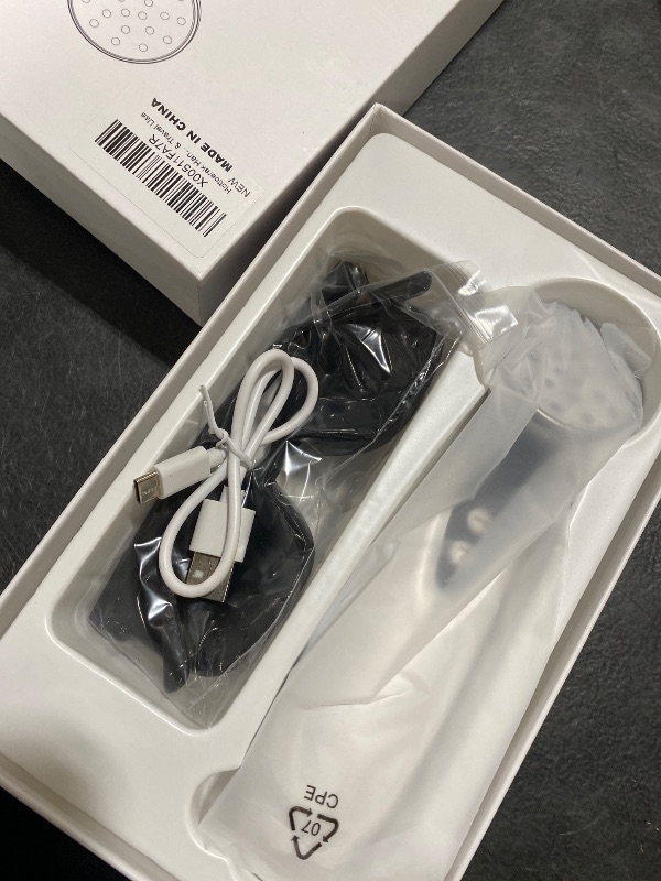 Photo 1 of Hottoerak Handheld Red Light Device for Face & Body, 660nm Red & 850nm Near Infrared Light, for People & Dogs, Portable for Home & Travel Use (Elegant White)