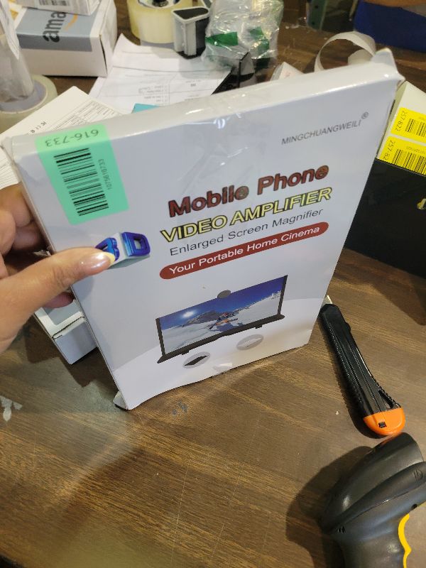 Photo 1 of 14-Inch Screen Magnifier, Portable HD Mobile Phone Magnifier, Foldable Screen Enlarger with Built-in Phone Stand for Movies & Videos, Supports Most Smartphones (Black)