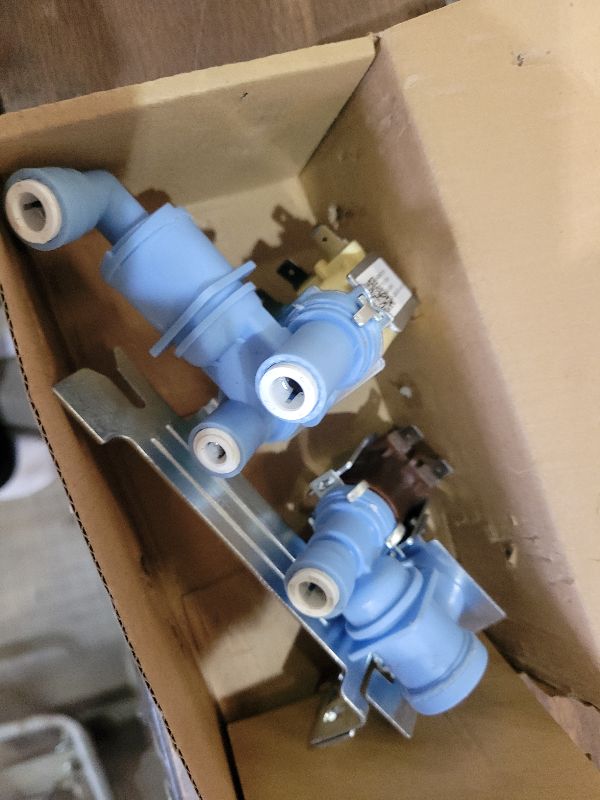 Photo 1 of 242252702 Refrigerator Water inlet Valve for Frigidaire Kenmore Electrolux Crosley, Fridge Water Valve replacement Parts 240531101 241734301 WV2702 AP5671757 240321801 K-76150, 1 Year Warranty
