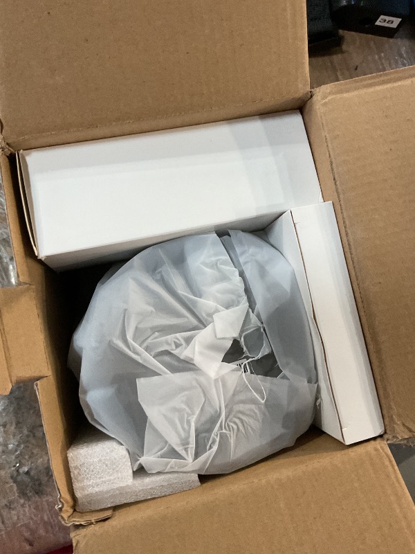Photo 1 of ?Electric Focus?Magcubic Mini Projector 4K Support, Smart Projector with WiFi 6 and Bluetooth 5.4, 5W Soundbase Speaker, 180° Rotation, Portable Proyector for Home Theater
