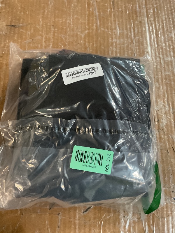 Photo 1 of ***MISSING PARTS***

FtyFty Unisex Adult Matte Graduation Cap and Gown Tassel Set (Black, 54''(5'9''-5'11''))