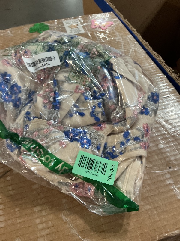 Photo 1 of ***MINOR DAMAGED - SEE NOTES/PICTURES***
Deep V Neck Floral Embroidery Dress for Women Sleeveless Embroidered Flower Short Homecoming Summer A-line Tulle Prom Dress Vintage Cocktail Wedding Guest Party Evening Dresses Apricot+Royal Blue 2XL