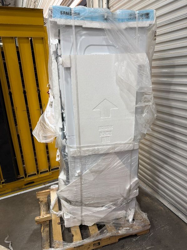 Photo 1 of ***TRUCK/TRAILER PICKUP ONLY***Samsung Bespoke AI Laundry Hub™ Large Capacity 4.6 cu. ft. Single Unit Washer with Steam Wash and 7.6 cu. ft. Gas Dryer in White, WH46DBH100GWA3