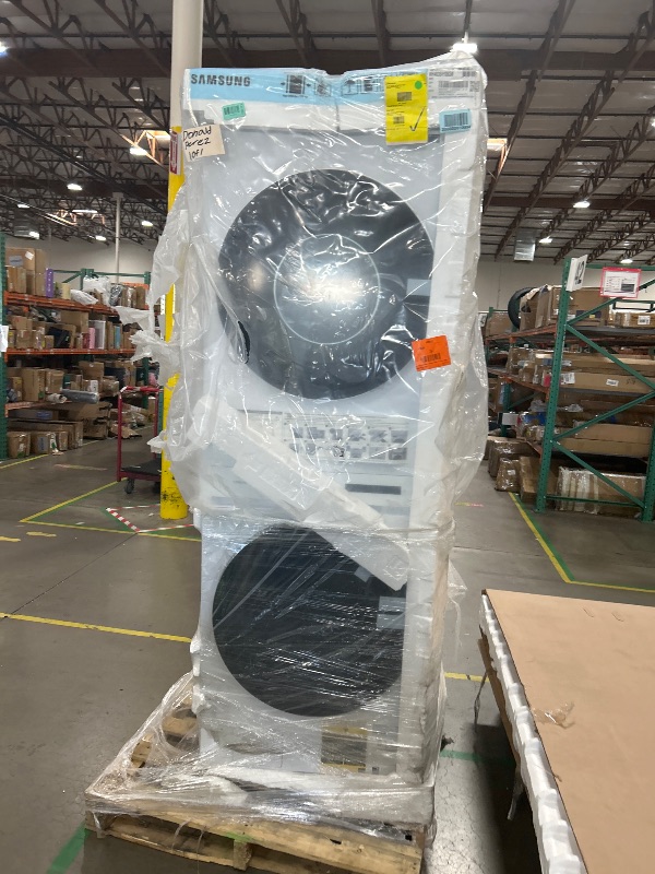 Photo 1 of ***TRUCK/TRAILER PICKUP ONLY***Samsung Bespoke AI Laundry Hub™ Large Capacity 4.6 cu. ft. Single Unit Washer with Steam Wash and 7.6 cu. ft. Gas Dryer in White, WH46DBH100GWA3
