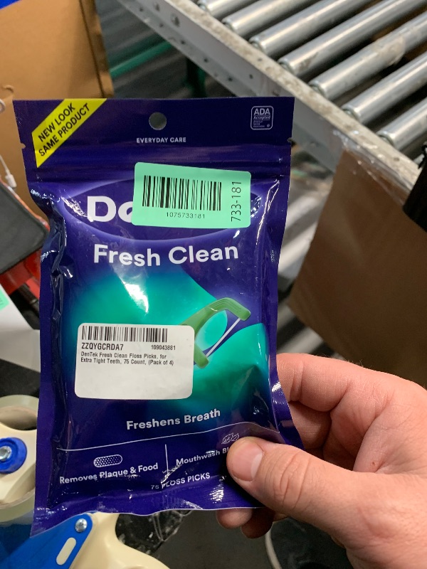 Photo 1 of ***missing parts***
DenTek Sensitive Gums Comfort Clean Floss Picks Fresh Mint 150 Count (2 Pack)