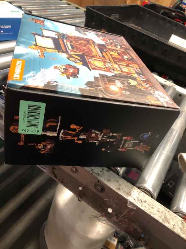 Photo 1 of ***FACTORY SEALED - OPENED FOR INSPECTION***Lumibricks Steampunk Mechanical Workshop Lighting Building-Bricks Set, 2006 Pcs The Sky-Lane Repair Shop Modular Building from Aeronauts Collection Display Set for Adults and Steampunk Lovers