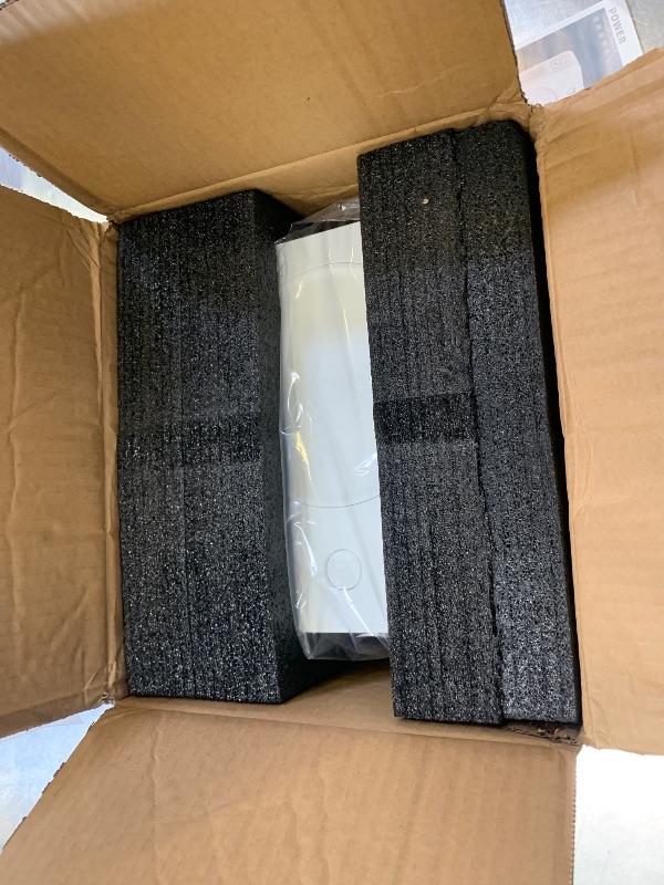 Photo 1 of SUNSHUN 2000W 110v to 220v Converter Step Up Voltage Transformer 110v/120V to 220V/240V with 2 Output Sockets for Europe Asia Appliances Used in US 2000 Watts White