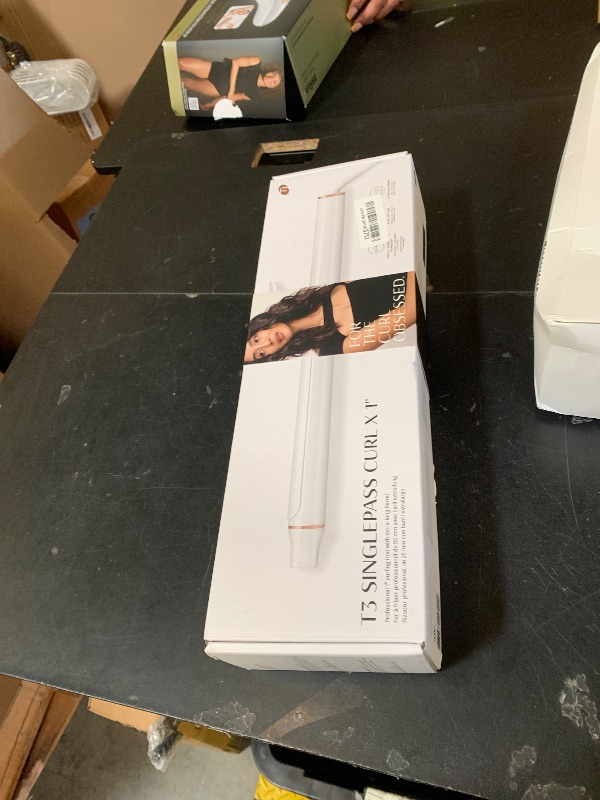 Photo 1 of T3 SinglePass Curl X Extra-Long Barrel 1", 1.25", 1.5" Curling Iron with 9 Heat Settings and Ceramic Barrel for Fast Styling and Lasting Results on All Hair Types