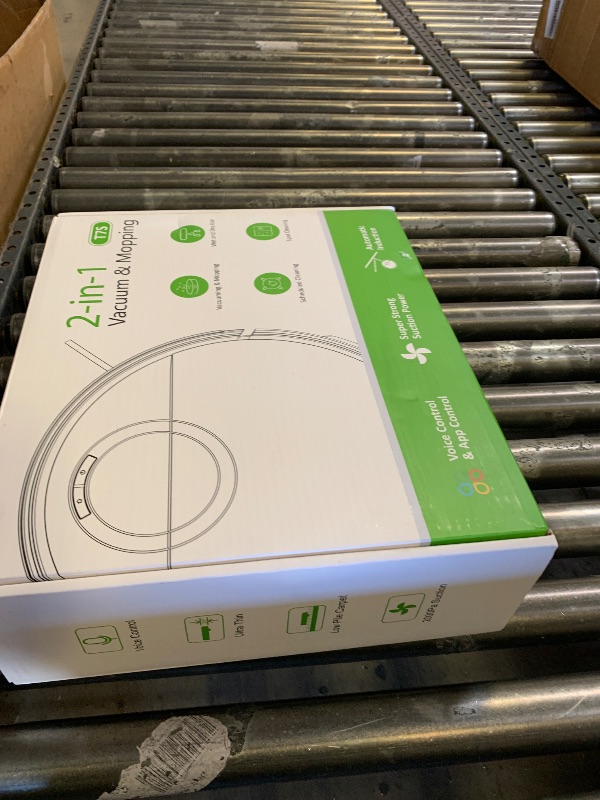 Photo 1 of UMMUND 2 in 1 Robot Vacuum Pet Owners 5SJ