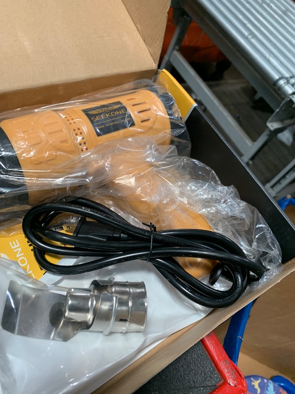 Photo 1 of **MISSING 2 TIPS**SEEKONE Heat Gun 1800W 122?-1202??50?- 650??Fast Heating Heavy Duty Hot Air Gun Kit Variable Temperature Control Overheat Protection with 4 Nozzles for Crafts, Shrinking PVC, Stripping Paint(5.2FT)LPNO506109096