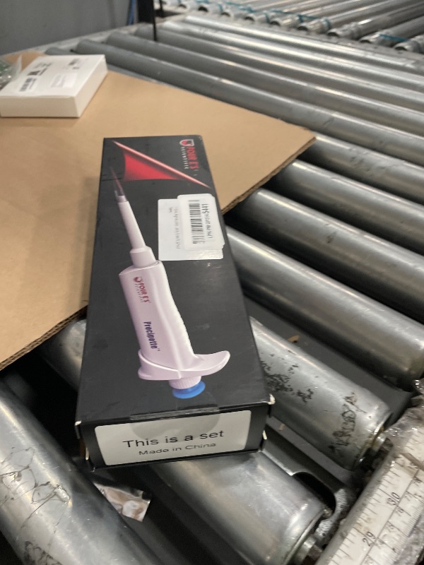 Photo 1 of 1-10 mL High-Accurate Micropipette, 10 mL Adjustable Volume Single Channel Pipette, Manual Liquid Pipettor for Laboratory Scientific School