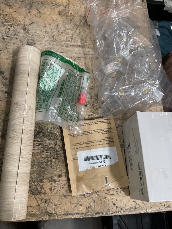 Photo 1 of BUNDLE OF ASSORTED MIS ITEMS (5)