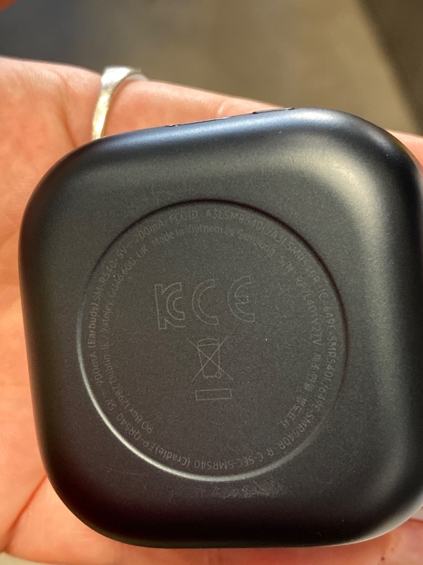 Photo 1 of *nonfunctional* Samsung Galaxy Buds 4 (2026) AI True Wireless Bluetooth Earbuds, Noise Cancelling, Hi-Res Audio, 1-Way Speaker, New Fit, IP54, Live Translation, Black [US Version, 2 Yr Warranty]