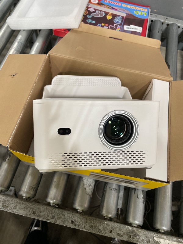 Photo 1 of [Android 14 & 800ANSI] Magcubic Mini Projector 4K 8K Support, Smart Projector Native 1080P with WiFi 6, Bluetooth 5.4, Auto Focus, Auto Keystone, 180° Rotation, Portable Projetor for Bedroom HY450Max