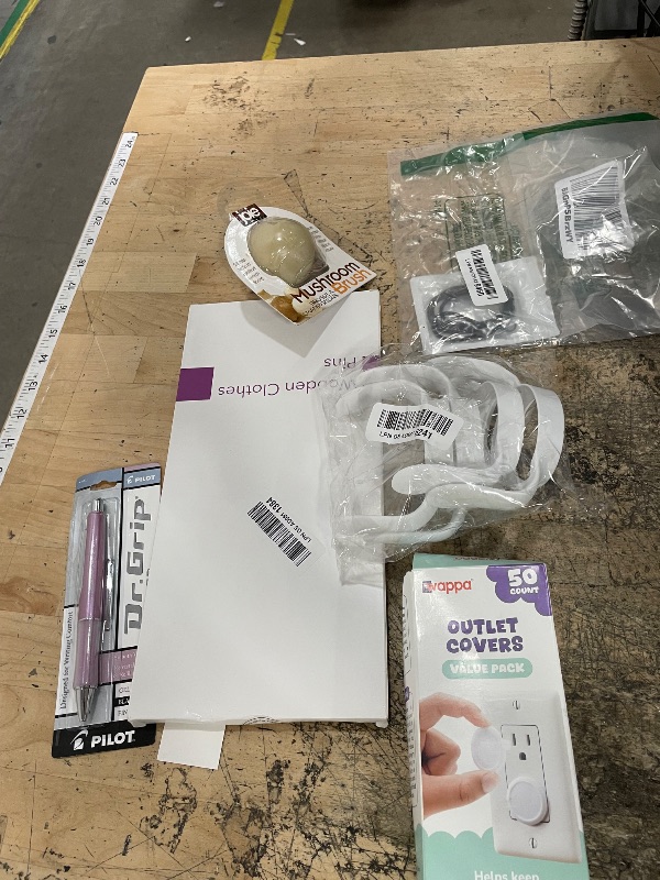 Photo 1 of ***BUNDLE: Varity of Houshold Items