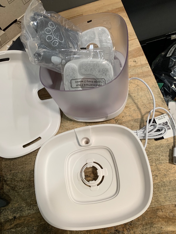 Photo 1 of ** parts only ** PETLIBRO Upgrade Cat Water Fountain Stainless Steel Tray, Dockstream 2 Cat Fountain Indoor, 3L/101oz Auto Cat Fountains for Drinking, App Monitoring Pet Water Fountain Dog, 5G WiFi Cat Water Dispenser