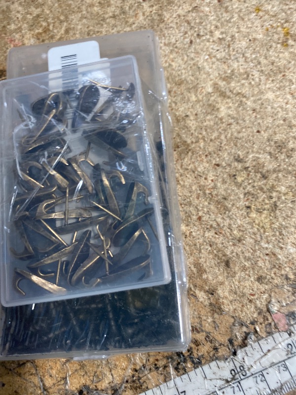 Photo 1 of #8 x 3/4 Inch Drywall Screws Phillips Flat Head Black Oxide Screws 120 PCS, Wood Screws for Furniture Cabinet DIY 2 different