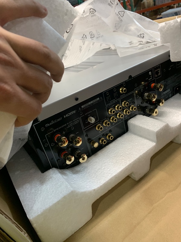 Photo 1 of ***MISSING PARTS***n
Yamaha Audio Yamaha R-N2000A Hi-Fi Network Receiver with Streaming, Phono and DAC – SilverQW44