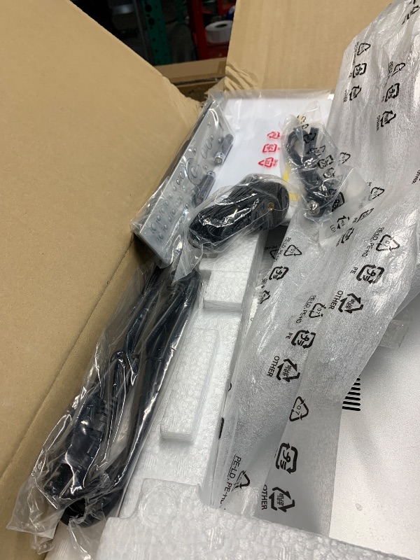 Photo 1 of ***MISSING PARTS***n
Yamaha Audio Yamaha R-N2000A Hi-Fi Network Receiver with Streaming, Phono and DAC – SilverQW44