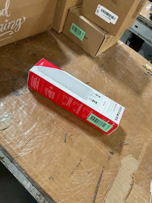 Photo 1 of ***LIKE NEW/OPEN BOX***Frigidaire WF3CB Puresource3 Refrigerator Water Filter, White, 1 Count (Pack of 1)