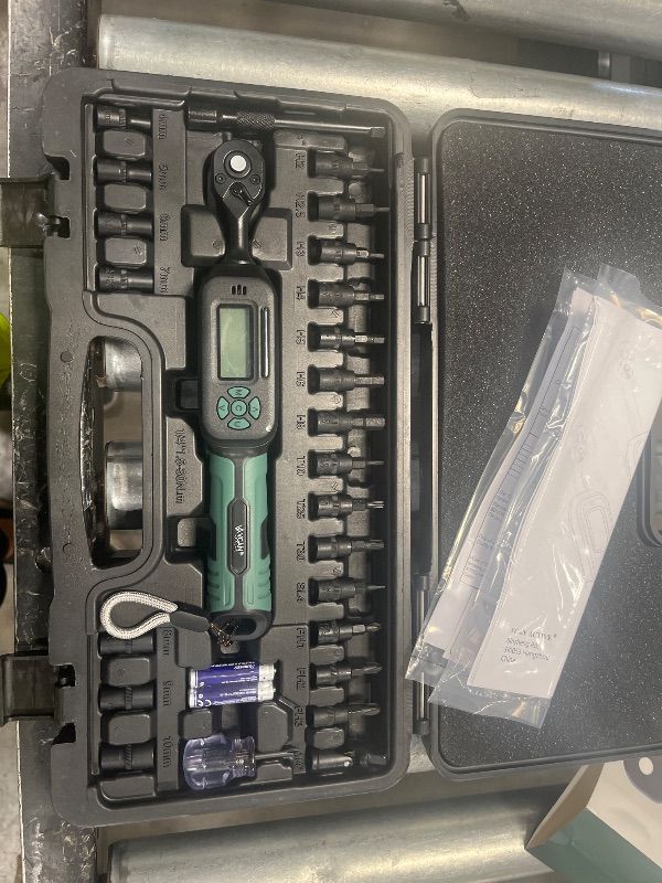 Photo 1 of 1/4 Torque Wrench Digital(1.1-22.2Ft.Lb) ±1% Average test accuracy Digital Torque Wrench 1/4 Drive with Buzzer and LED Flash Track Mode Torque Wrench Set with Bits & Sockets for Bike Moto Gunsmithing