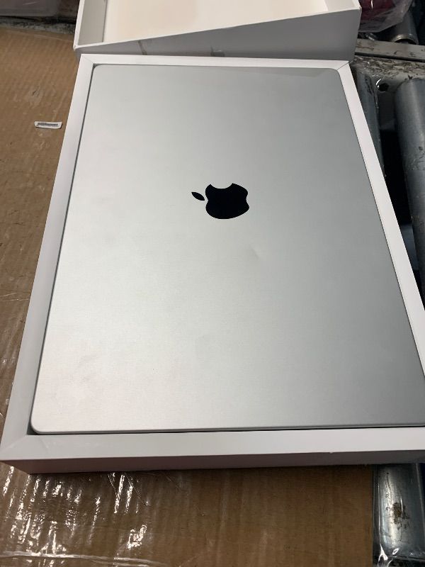 Photo 1 of ***NEEDS BATTERY REPLACEMENT***UNABLE TO TEST***
2021 Apple MacBook Pro (16-inch, M1 Pro chip with 10?core CPU and 16?core GPU, 16GB RAM, 1TB SSD) - Silver