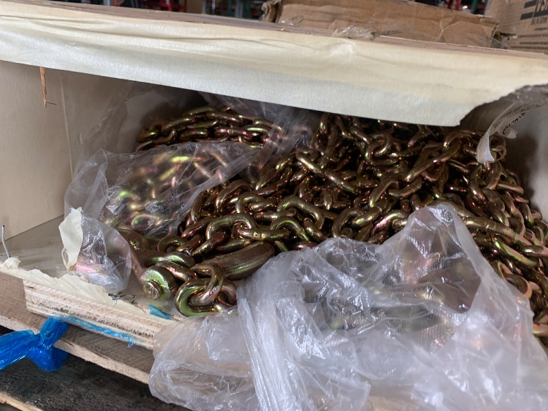 Photo 1 of ** partial set**
VEVOR Chain Load Binder, 5/16" Tie Down Kit w/ 7100LBS Working Load Capacity and Two Grab Hooks, Includes (4) Ratchet Binders - (4) 21' Grade 80 Chains, Transport Load Package for Hauling, Towing